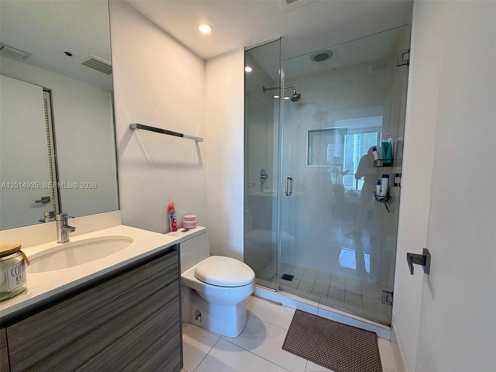3401 MIDTOWN CONDO - Residential Lease