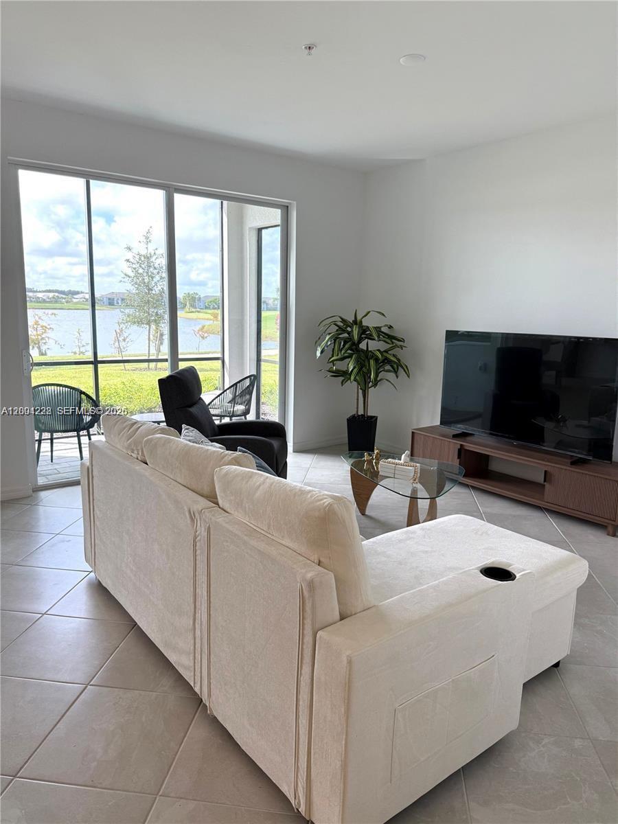The National Golf & Countr - Residential