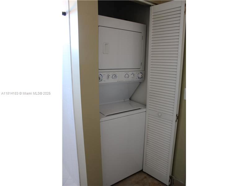 LOFTS IN THE GROVE CONDO - Residential Lease