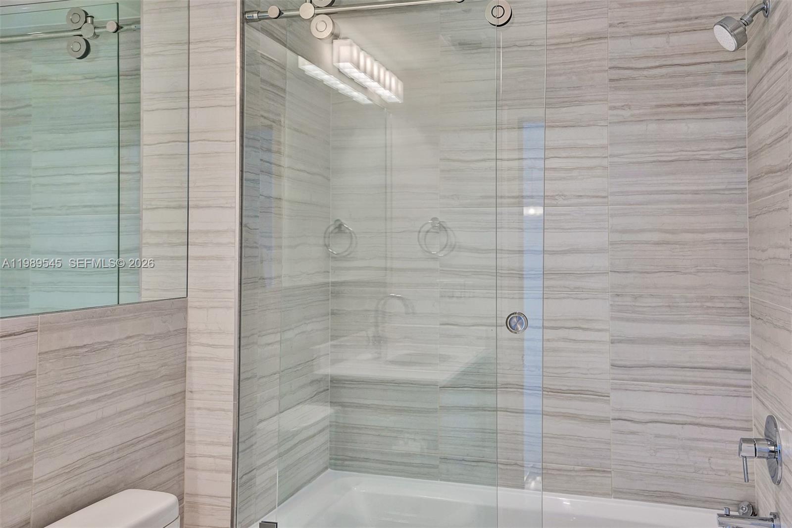 MERRICK MANOR - Residential Lease