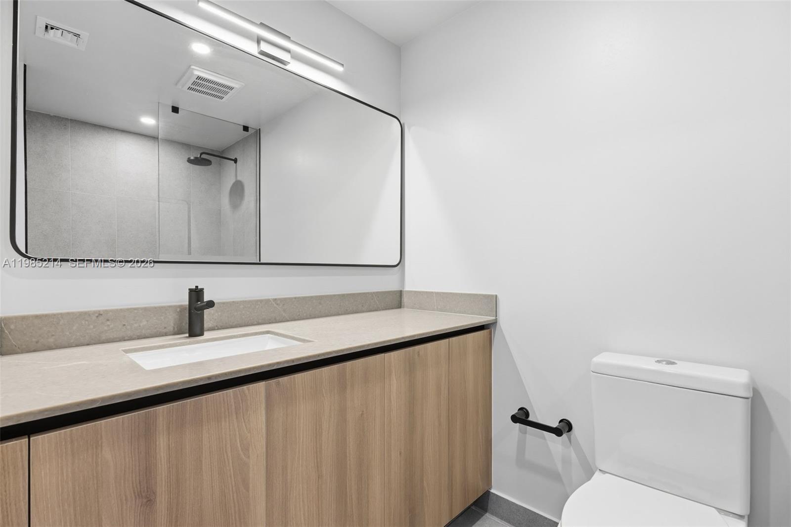 MIAMI NORTH - Residential Lease