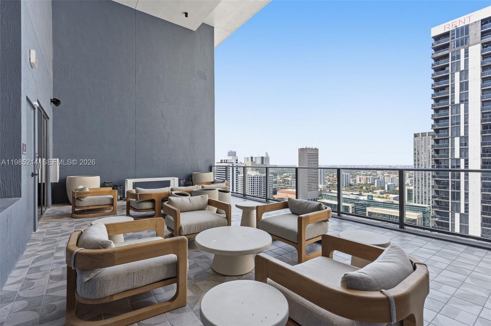 MIAMI NORTH - Residential Lease