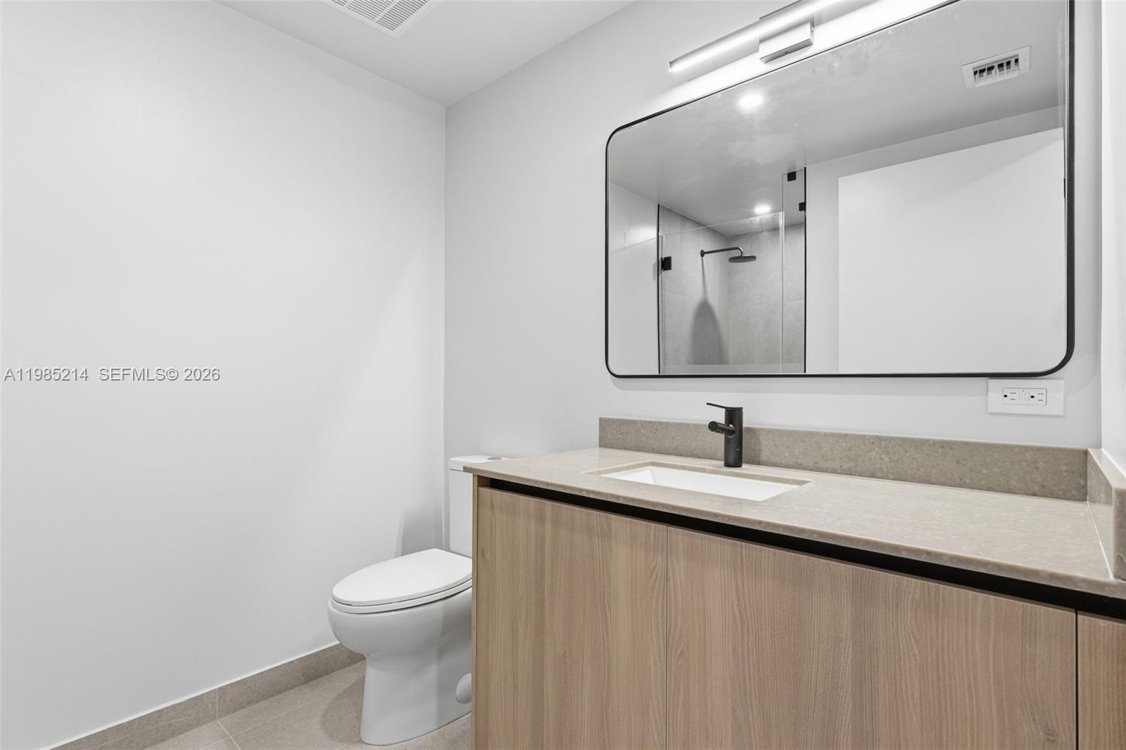 MIAMI NORTH - Residential Lease