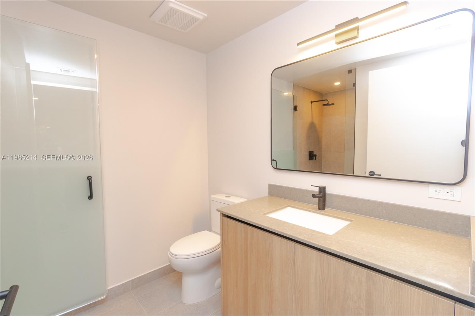 MIAMI NORTH - Residential Lease