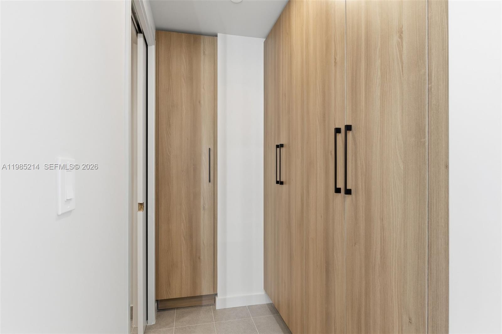 MIAMI NORTH - Residential Lease