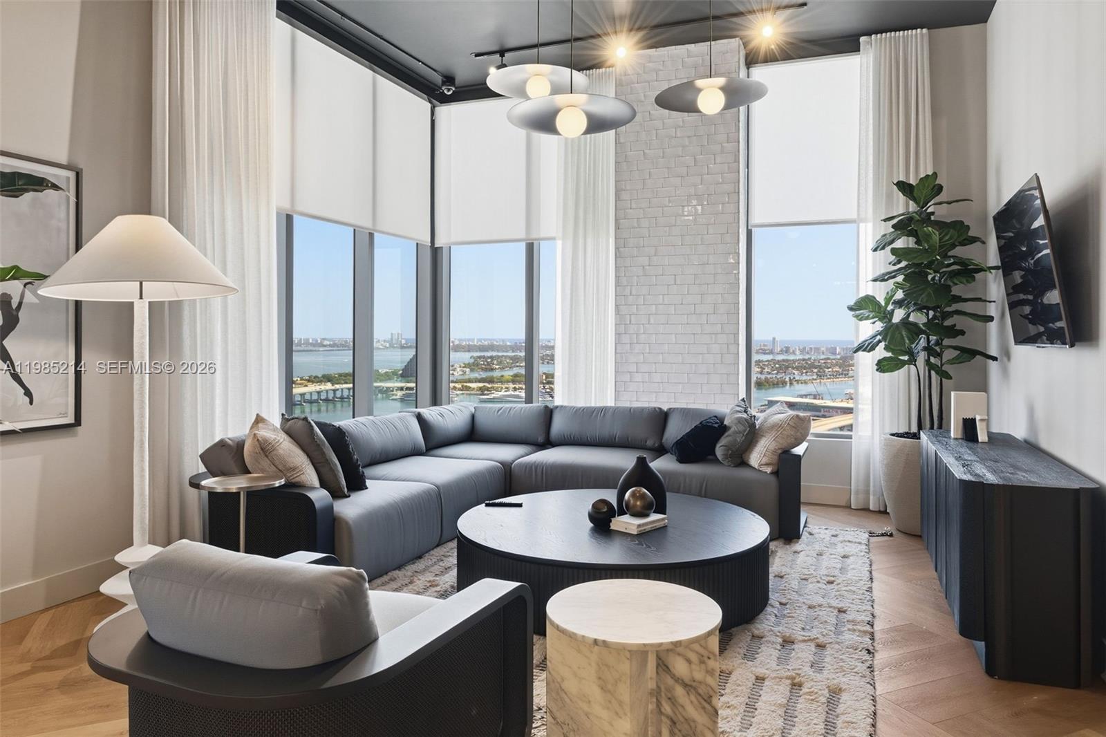 MIAMI NORTH - Residential Lease