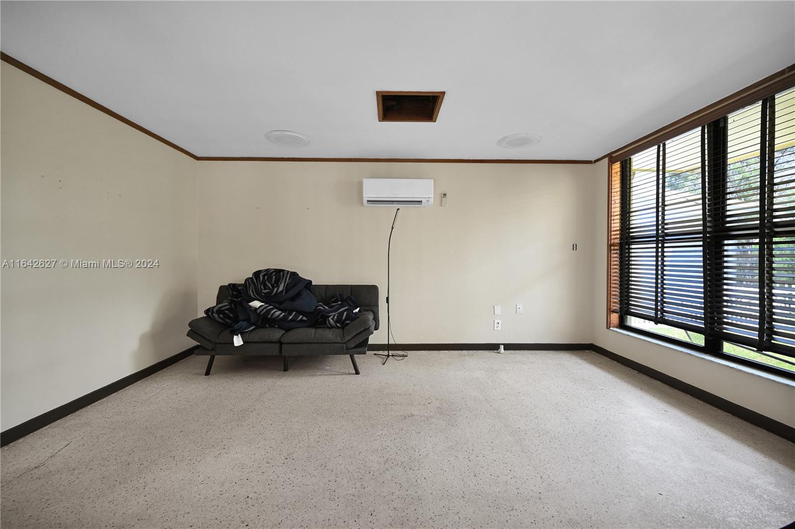 SUNSET ISLES SEC 1 - Residential