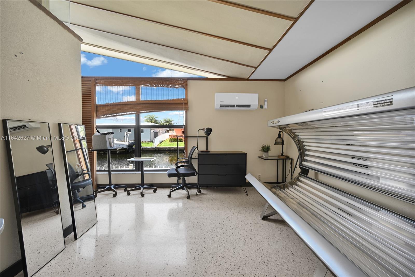 SUNSET ISLES SEC 1 - Residential