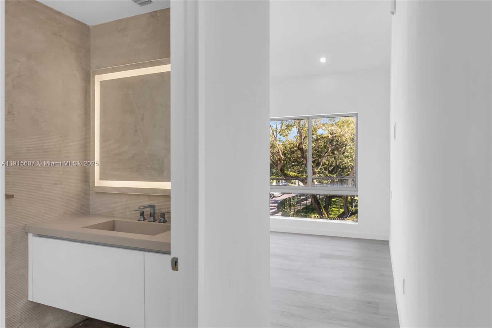 FROW HOMESTEAD - Residential Lease