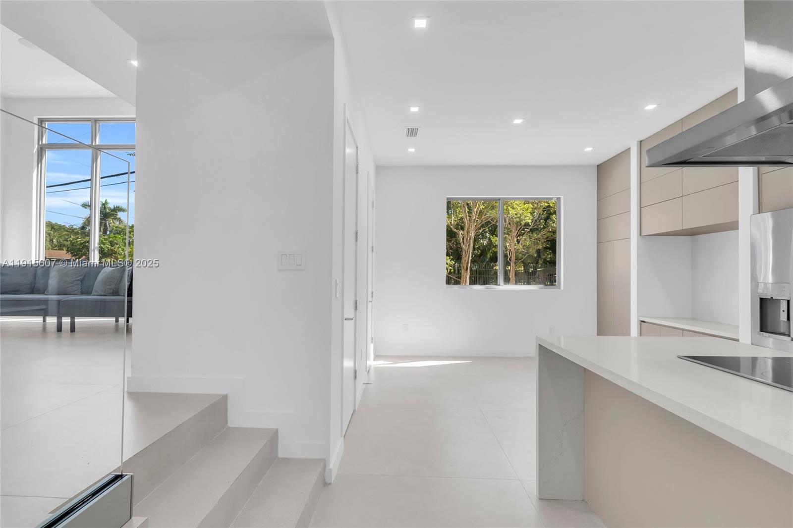 FROW HOMESTEAD - Residential Lease