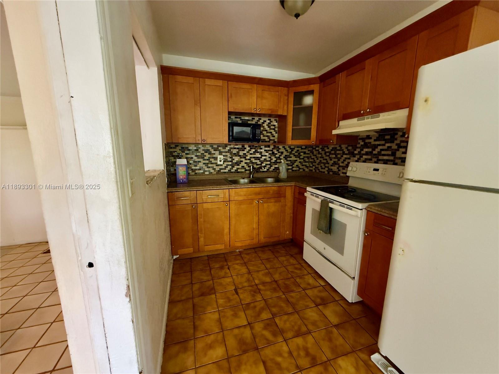 NEW BROWARDALE 1ST ADD - Residential