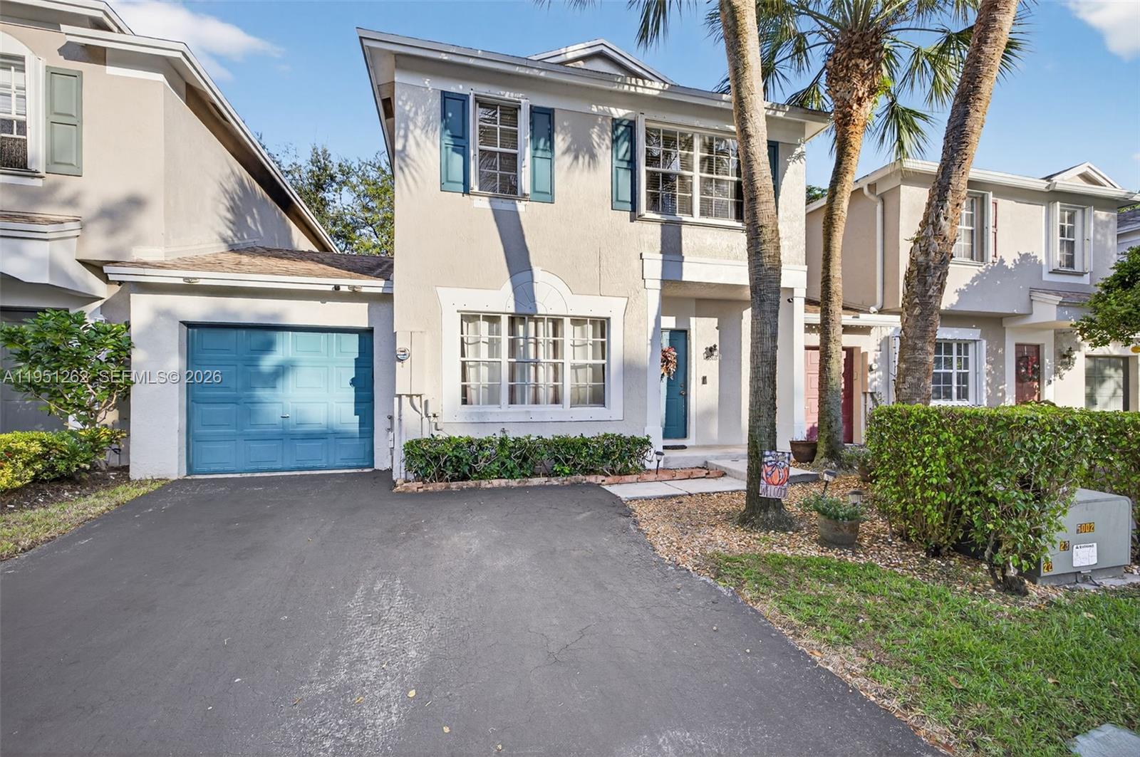 6008 N Golden Beauty Ln, Tamarac, FL, 33321/$429,000 1 6008 N Golden Beauty Ln