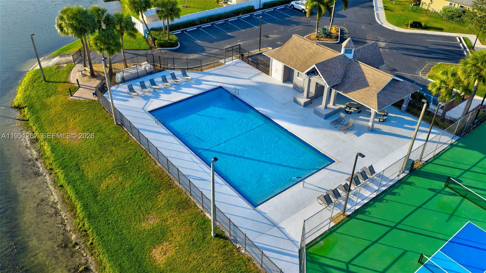 LAND SECTION 8 - Residential