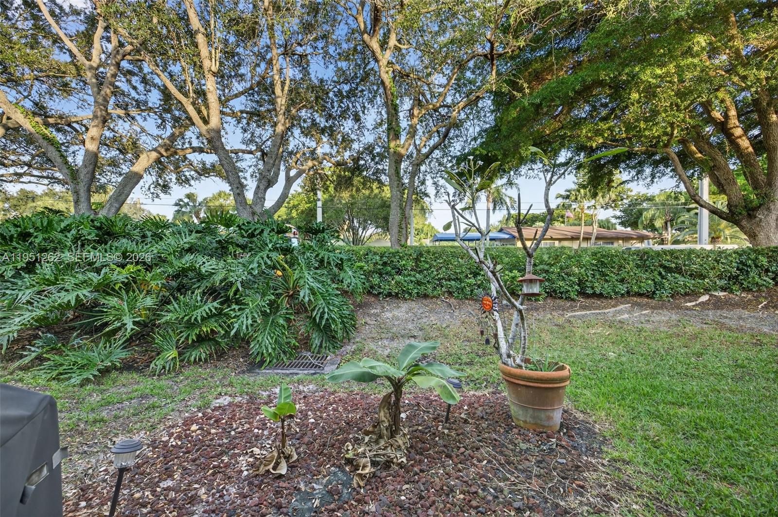 LAND SECTION 8 - Residential