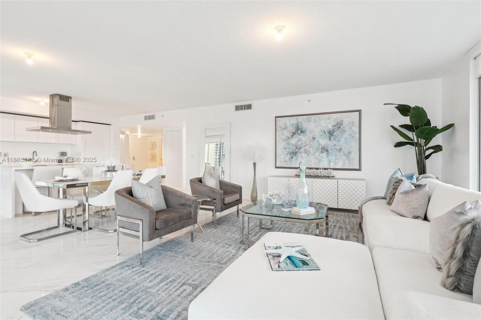 PARQUE TOWERS CONDO - Residential Lease