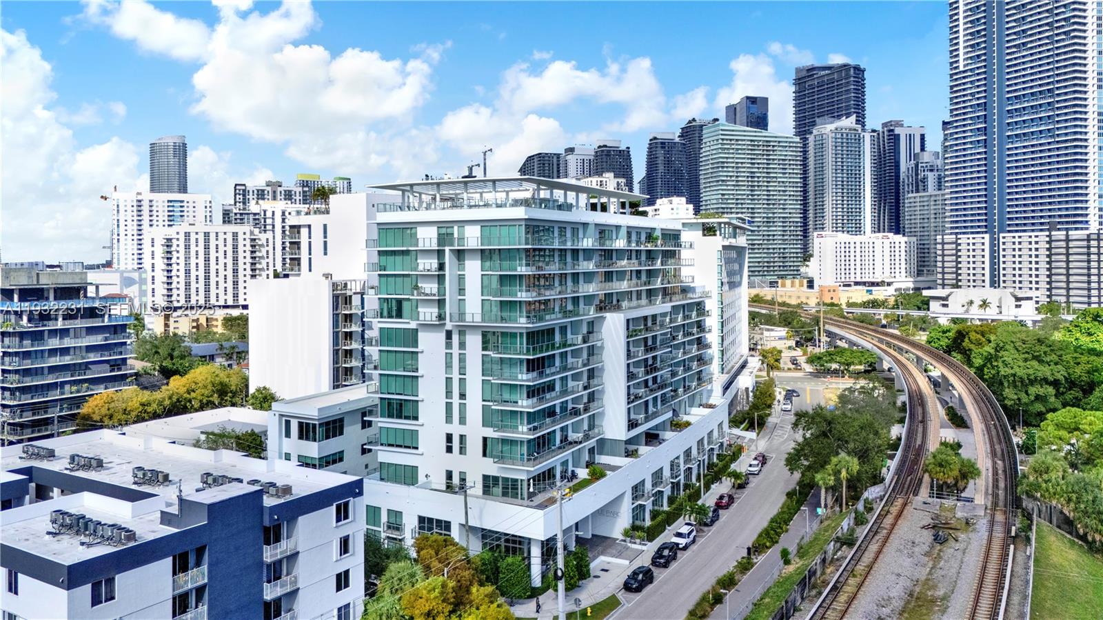 LE PARC AT BRICKELL CONDO - Residential Lease