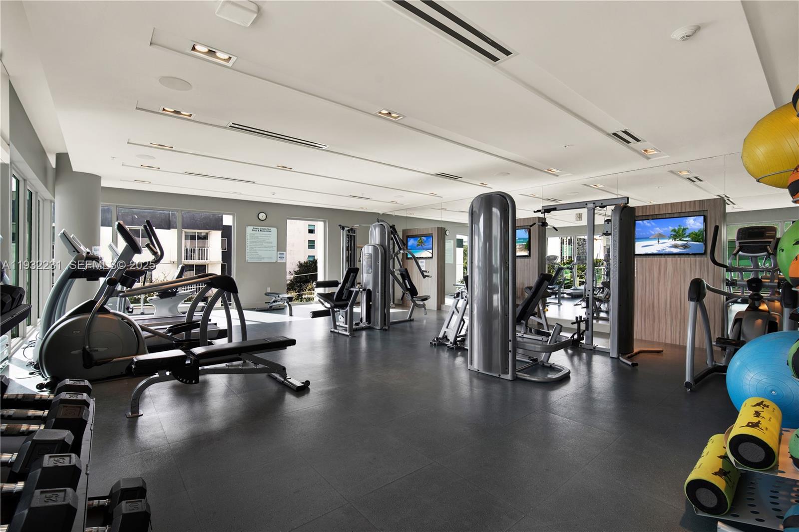 LE PARC AT BRICKELL CONDO - Residential Lease