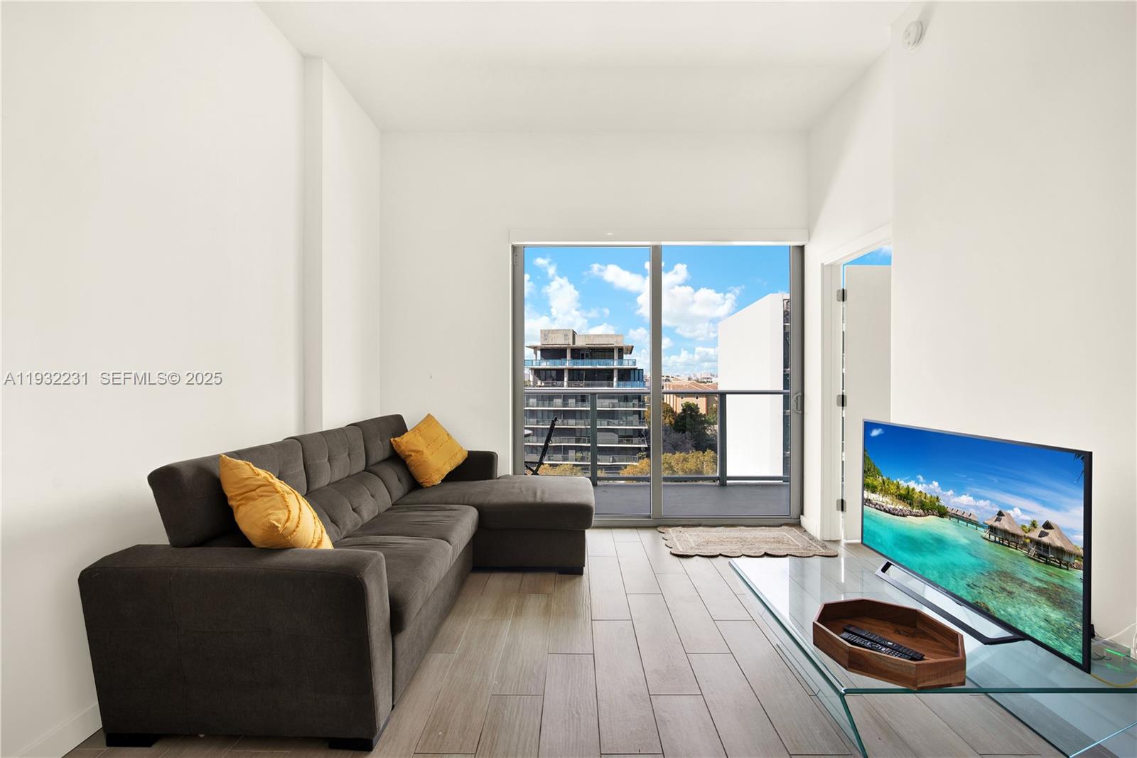 LE PARC AT BRICKELL CONDO - Residential Lease