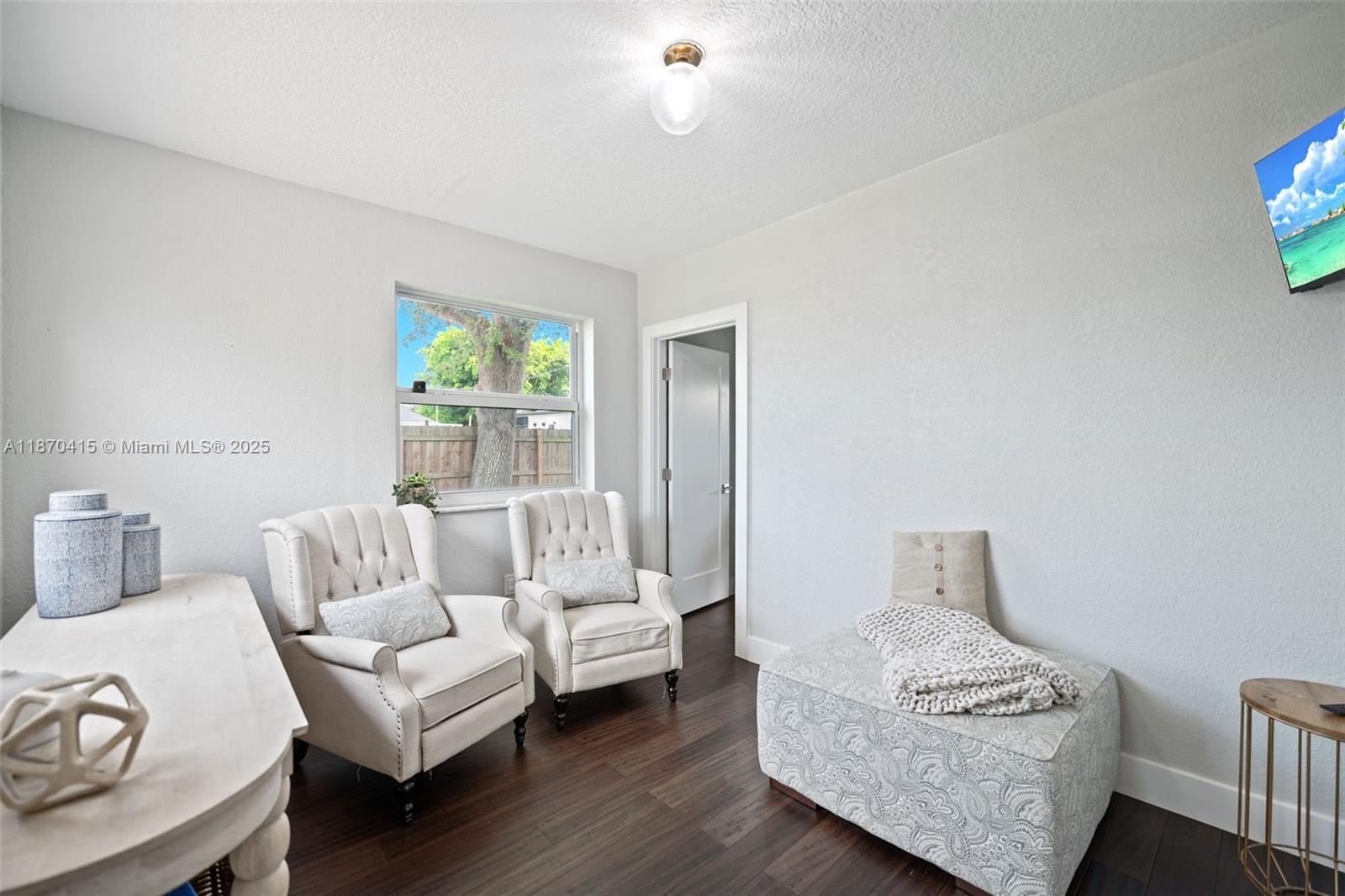 SOUTH CORAL HOMES SEC 1 - Residential