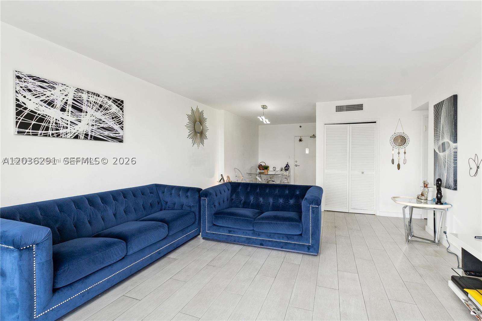 1000 West Ave 307