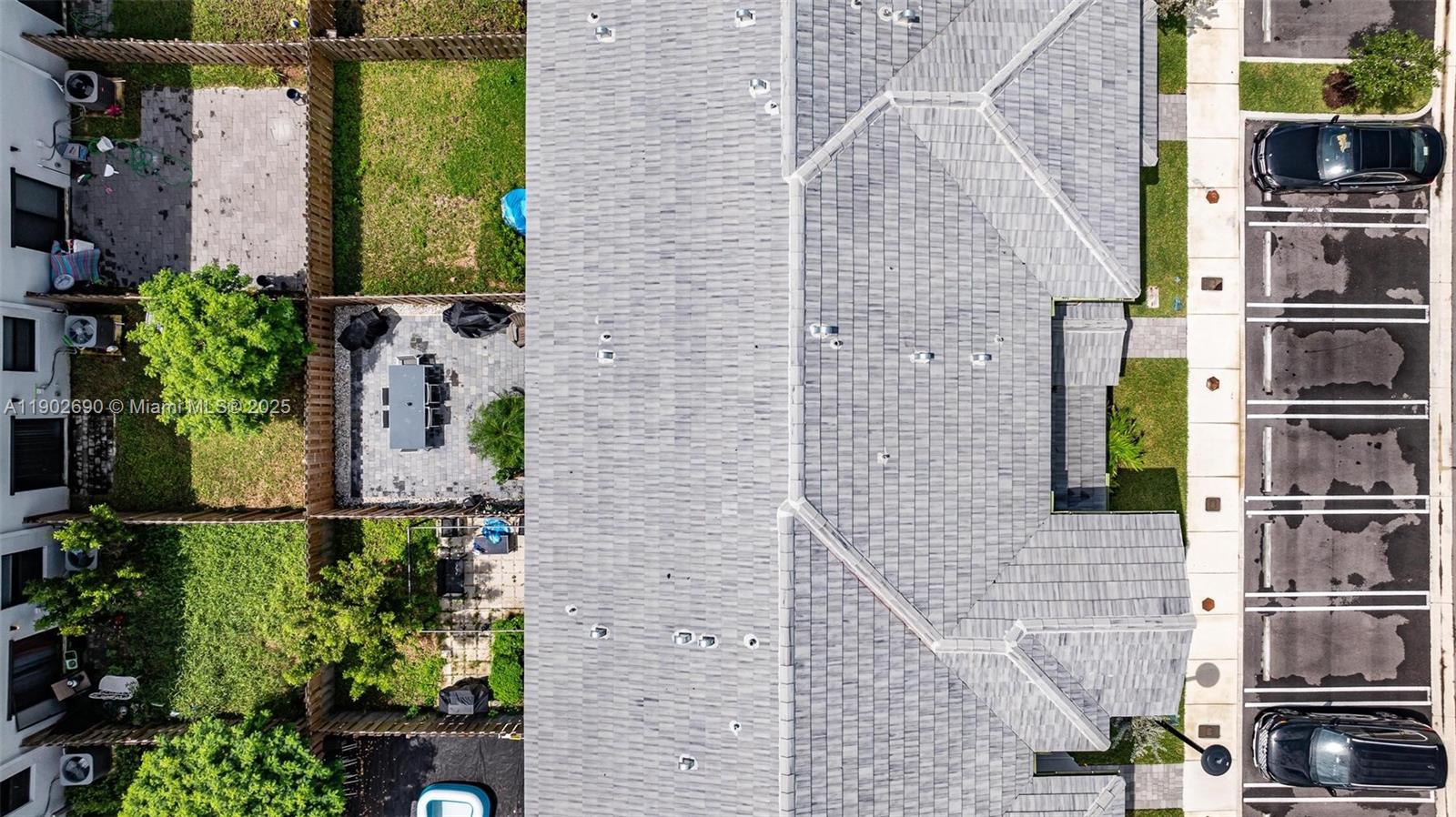 PINE ISLE - Residential