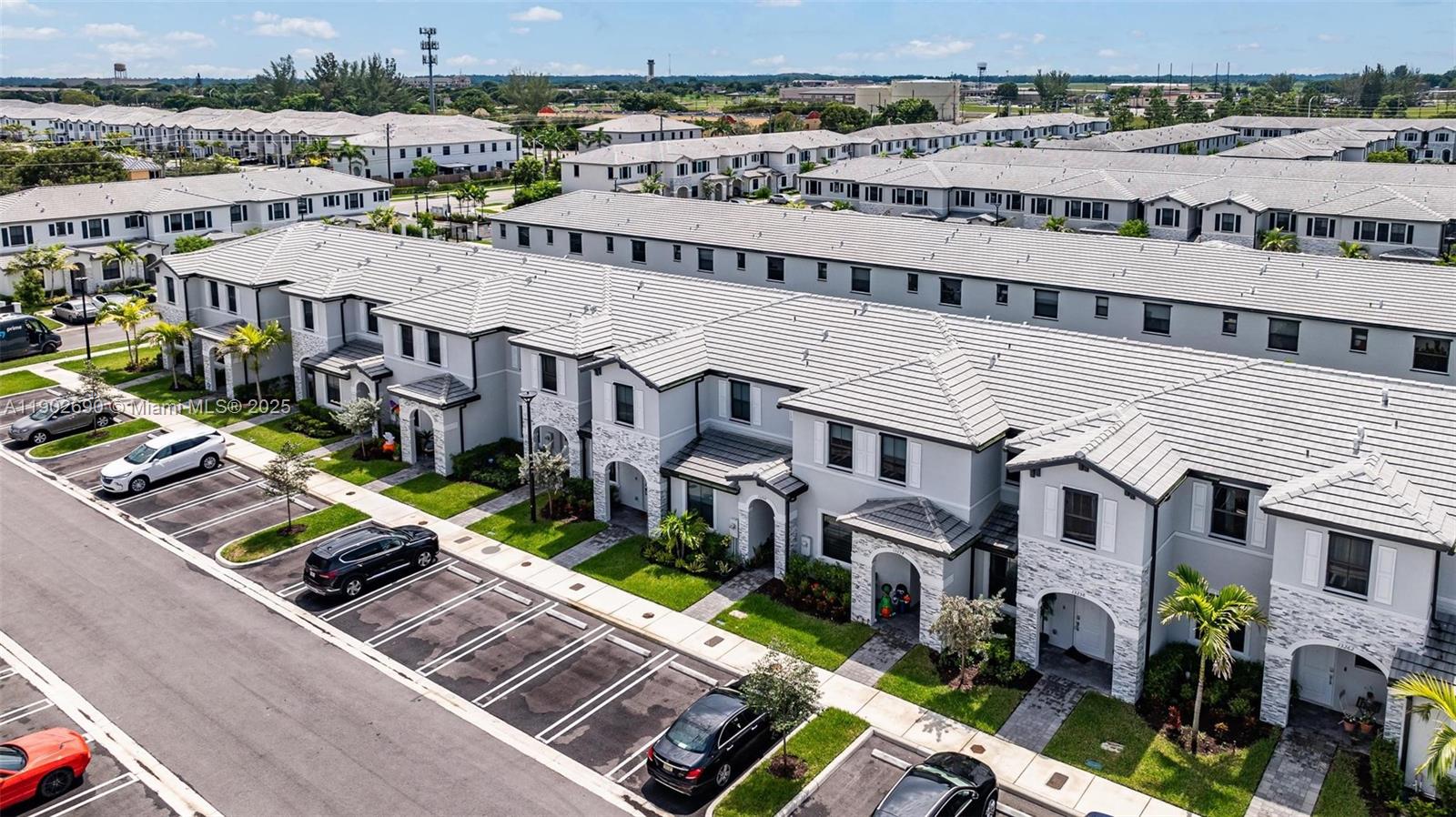 PINE ISLE - Residential