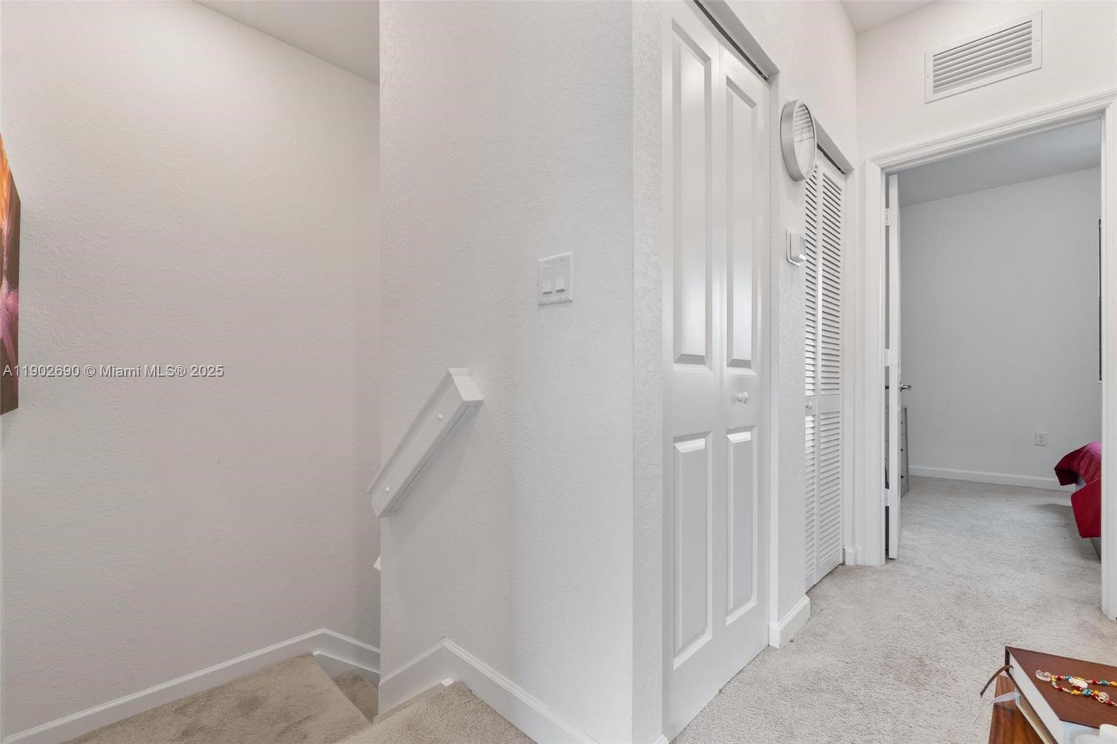 PINE ISLE - Residential