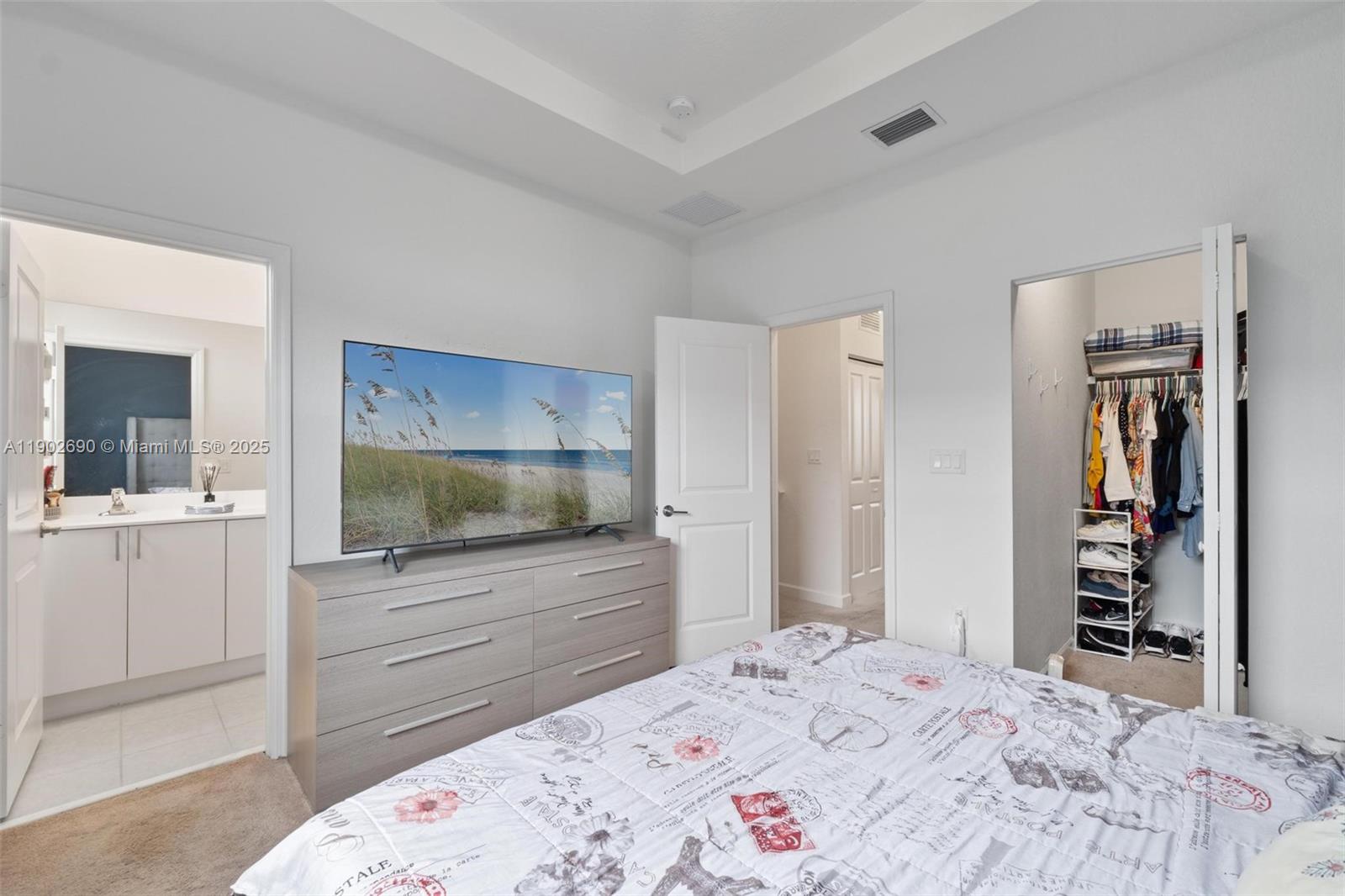 PINE ISLE - Residential