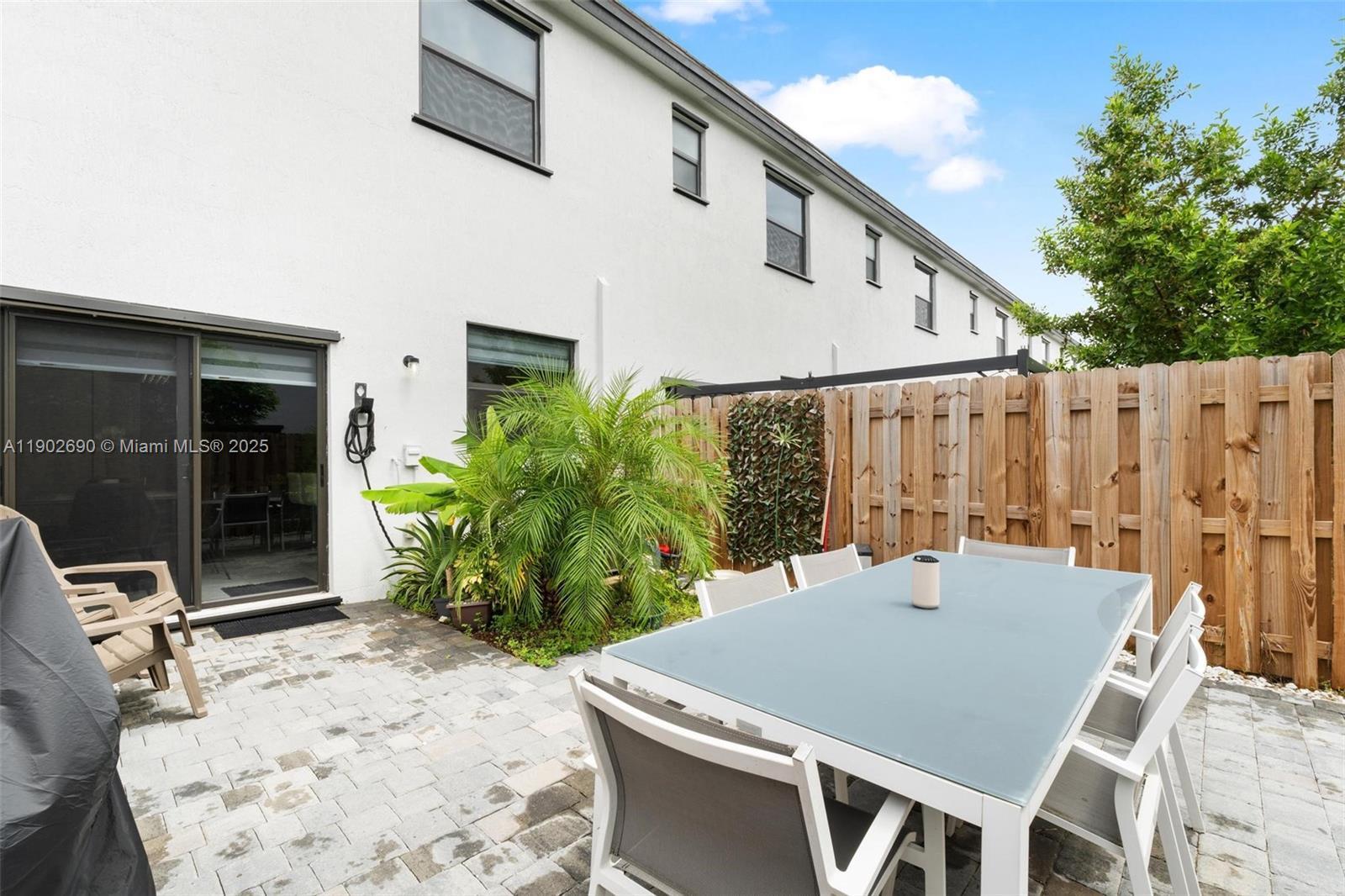 PINE ISLE - Residential