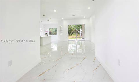 Tiny photo for 133 Hunting Club Ave, Clewiston, FL 33440 (MLS # A12043367)