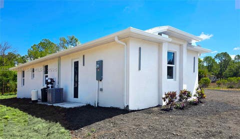 Tiny photo for 133 Hunting Club Ave, Clewiston, FL 33440 (MLS # A12043367)