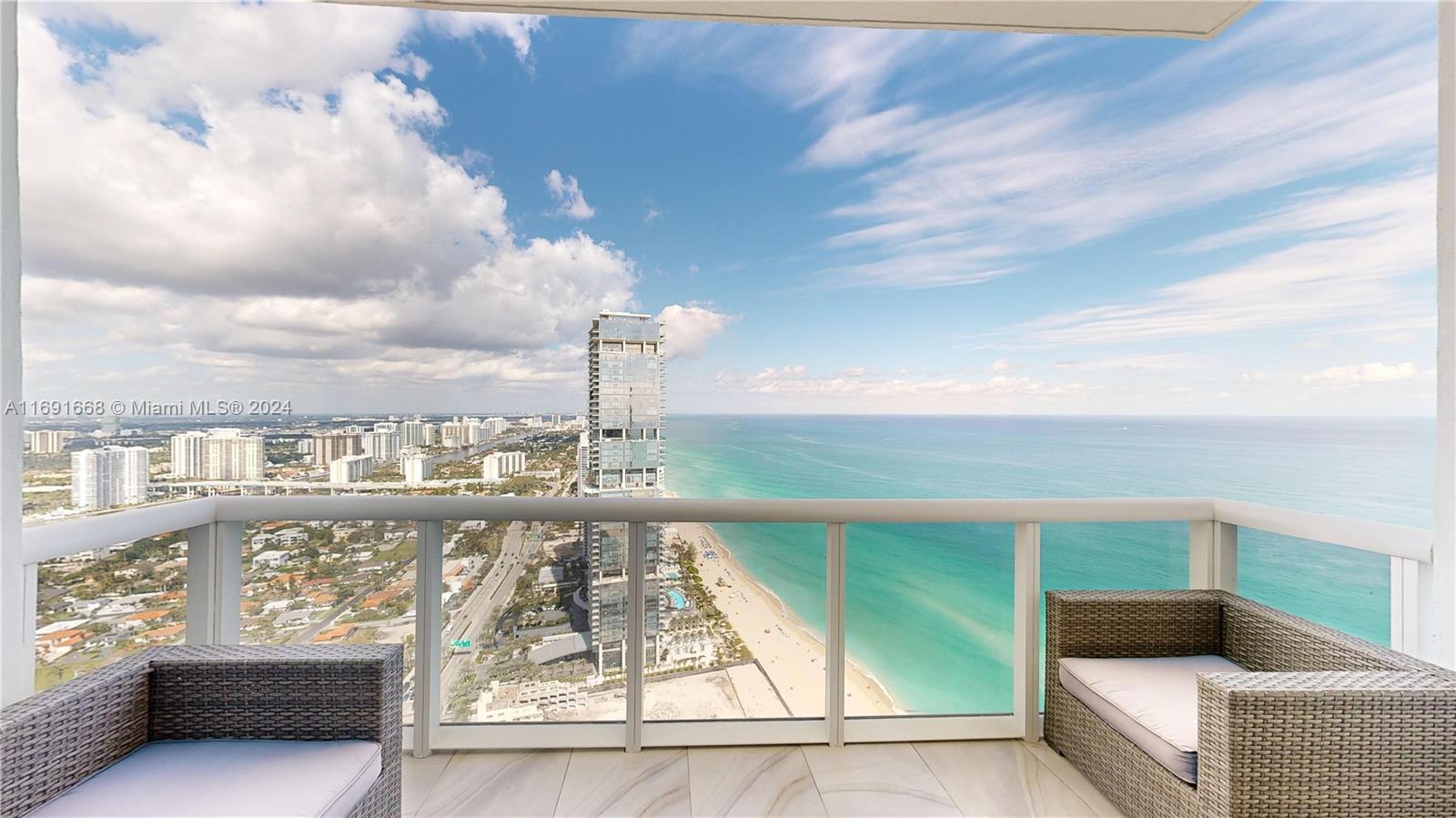 TRUMP ROYALE CONDO - Residential
