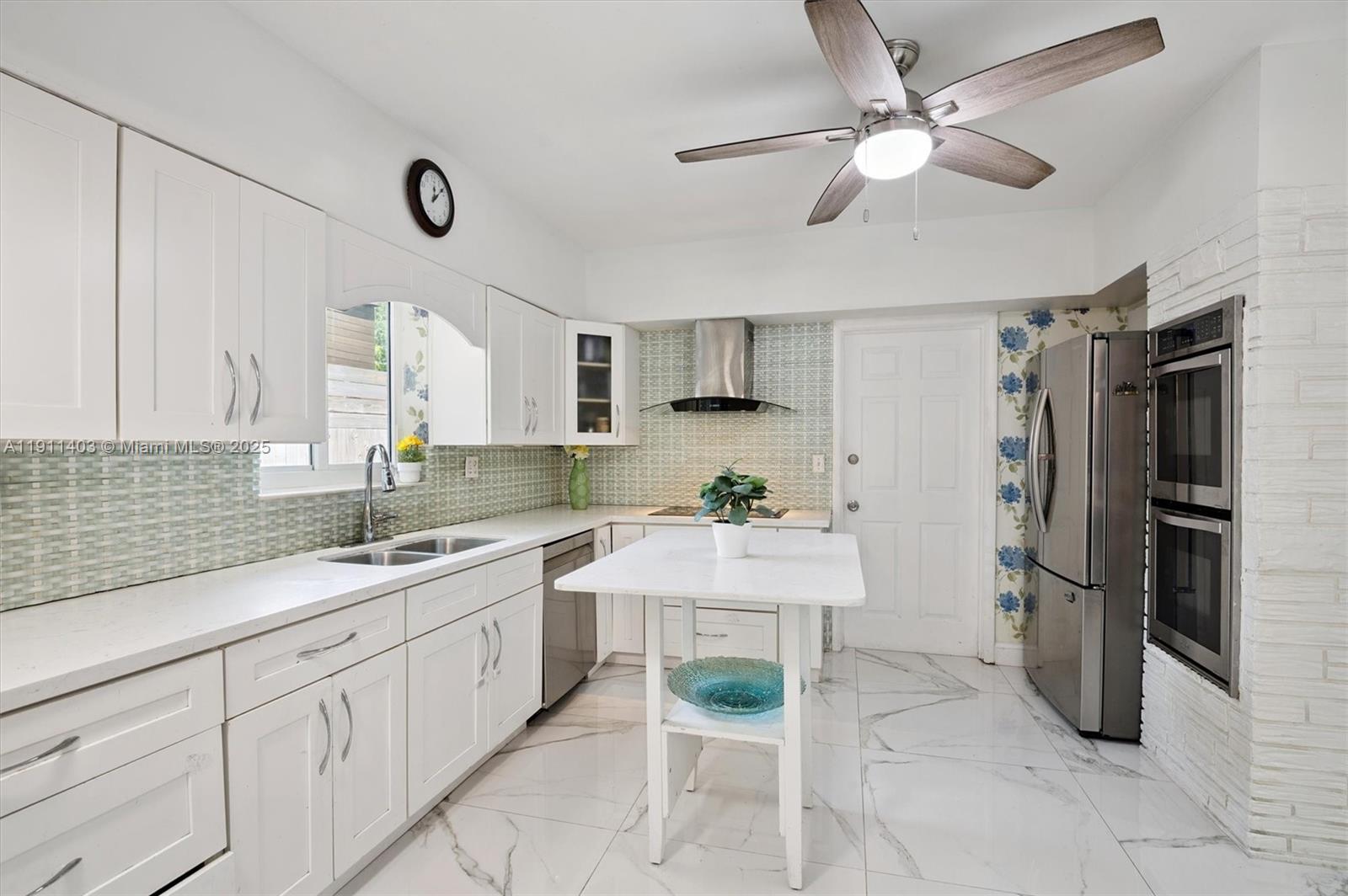 CARIB HOMES - Residential