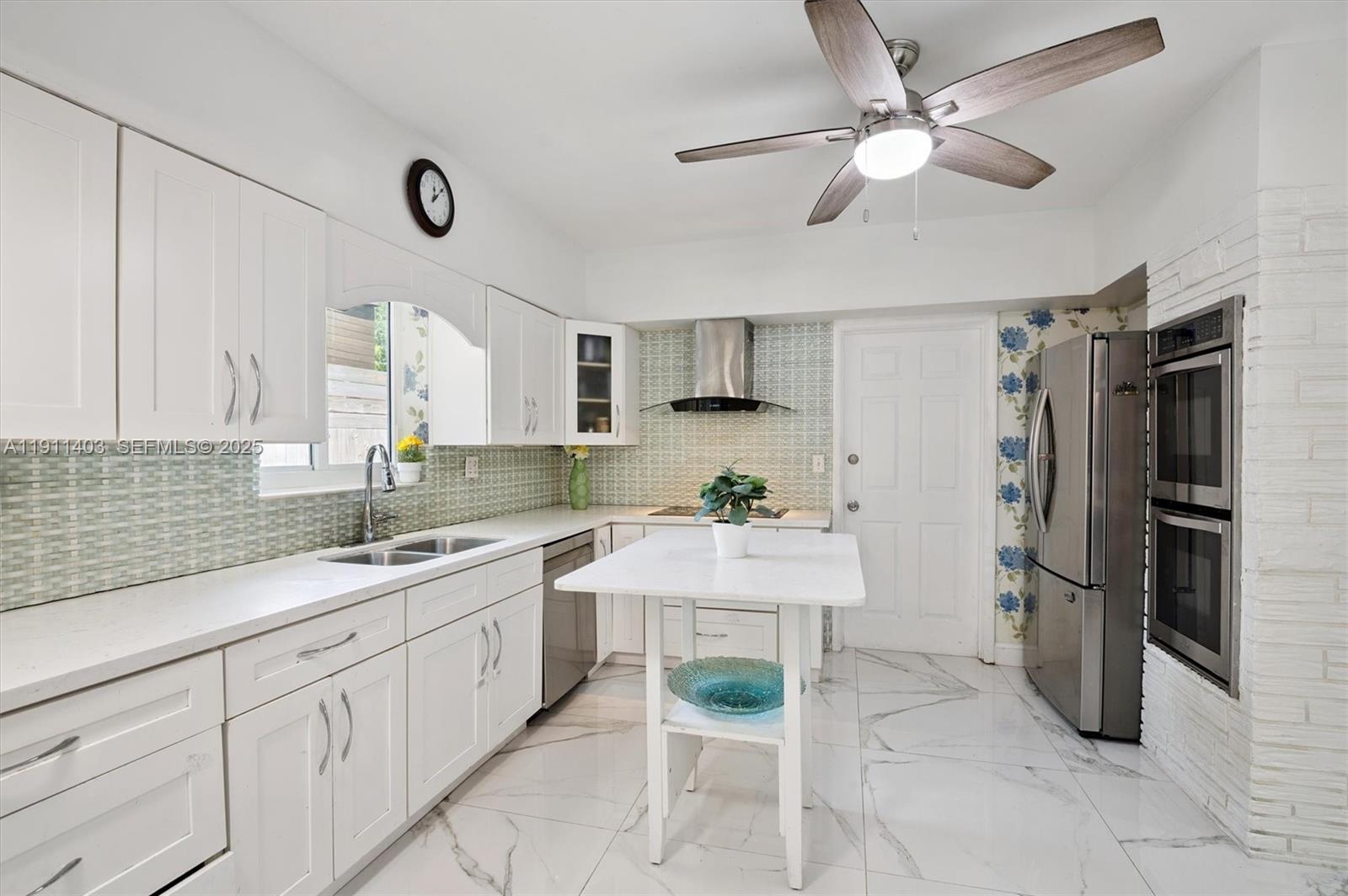 CARIB HOMES - Residential