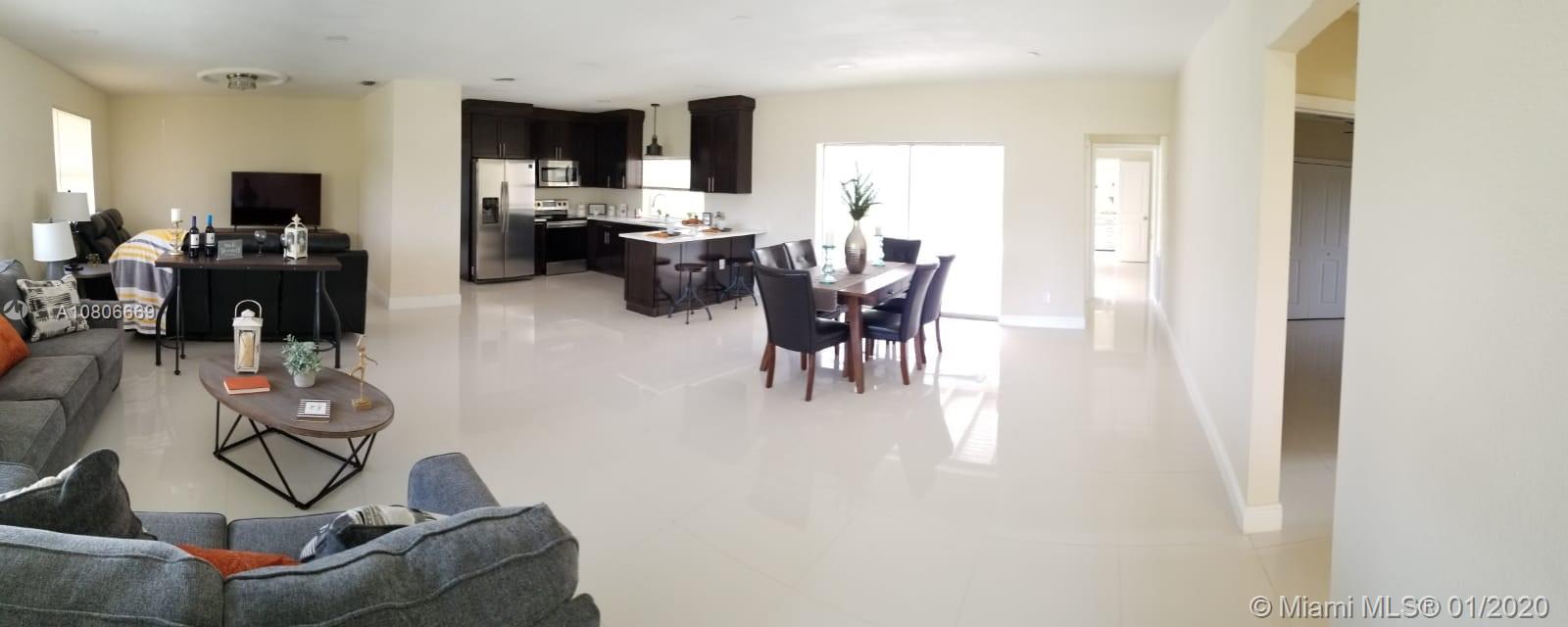 THE BANYAN DRIVE ESTATES - Residential