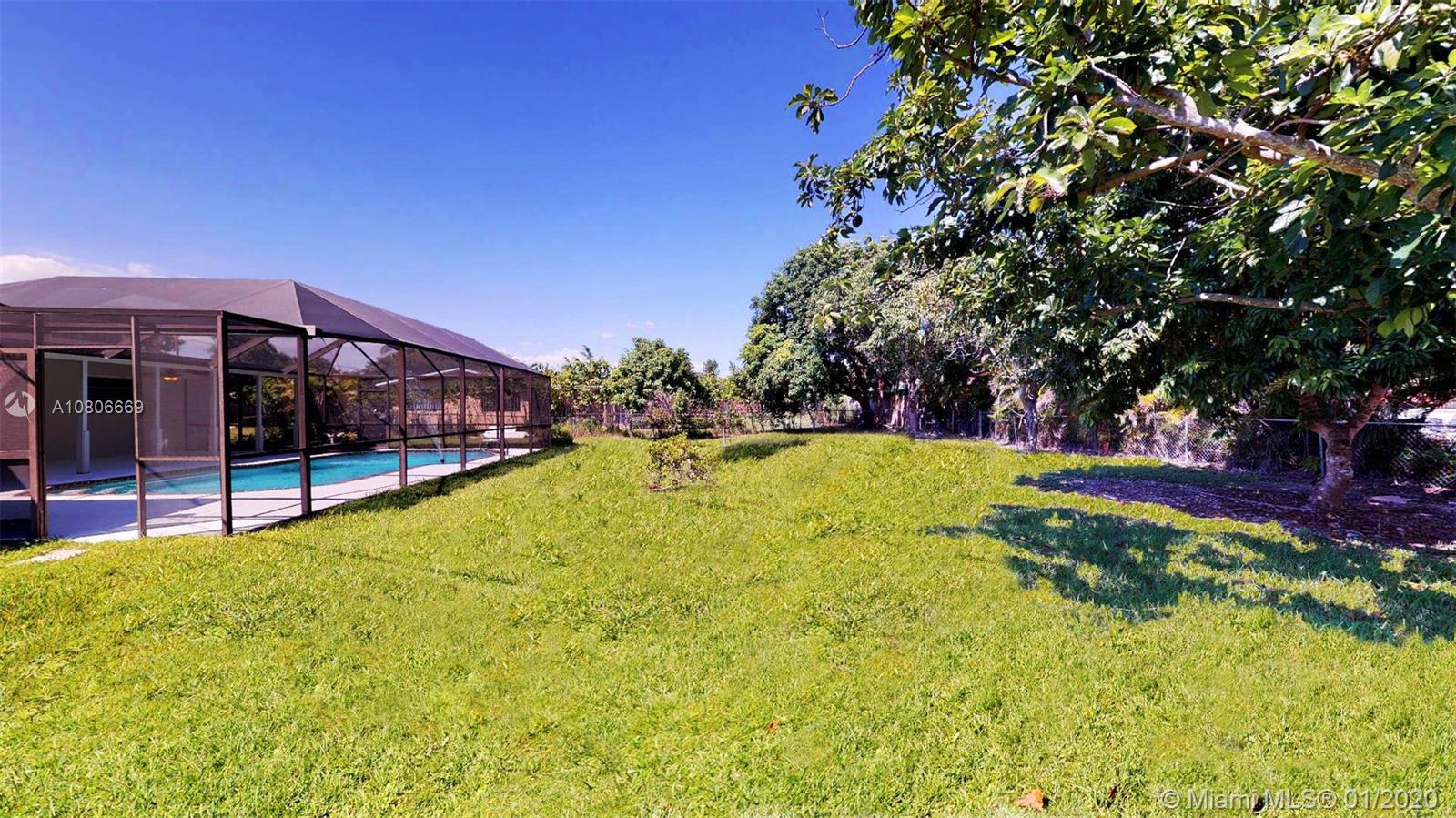 THE BANYAN DRIVE ESTATES - Residential