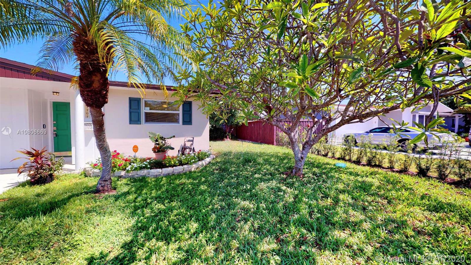 THE BANYAN DRIVE ESTATES - Residential