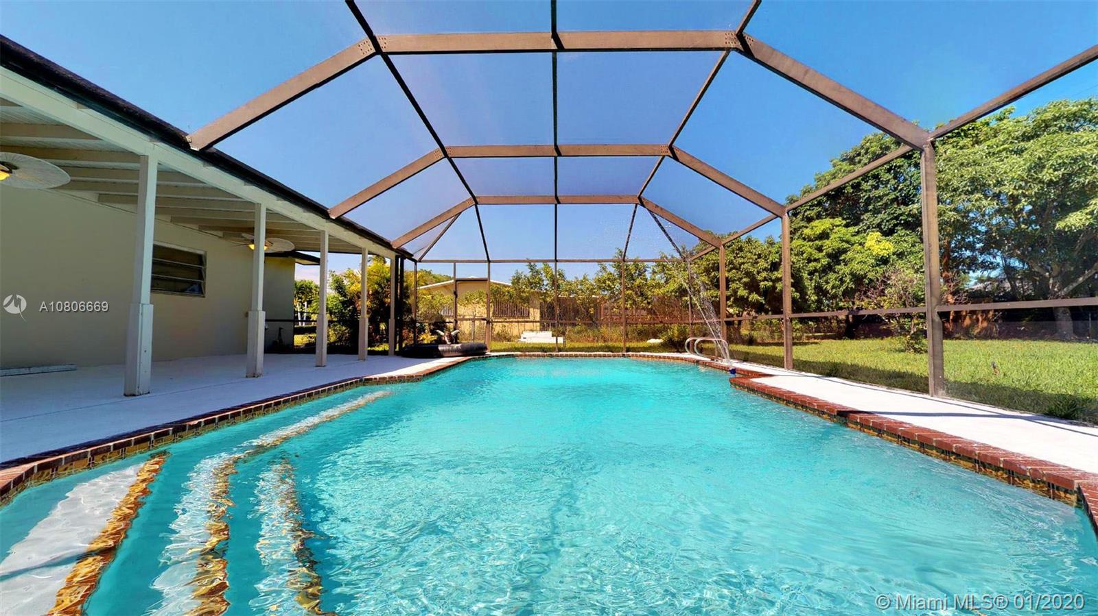 THE BANYAN DRIVE ESTATES - Residential