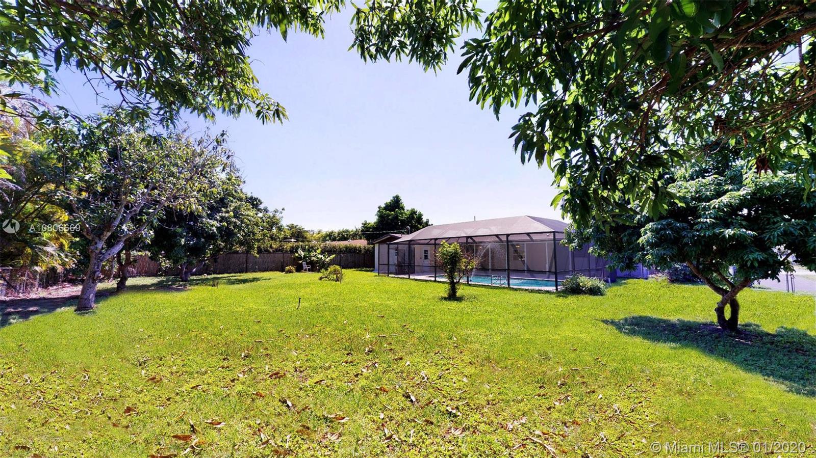 THE BANYAN DRIVE ESTATES - Residential