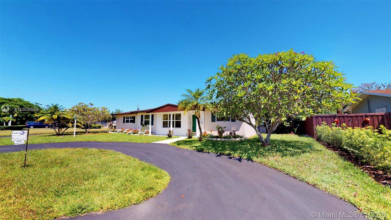 THE BANYAN DRIVE ESTATES - Residential