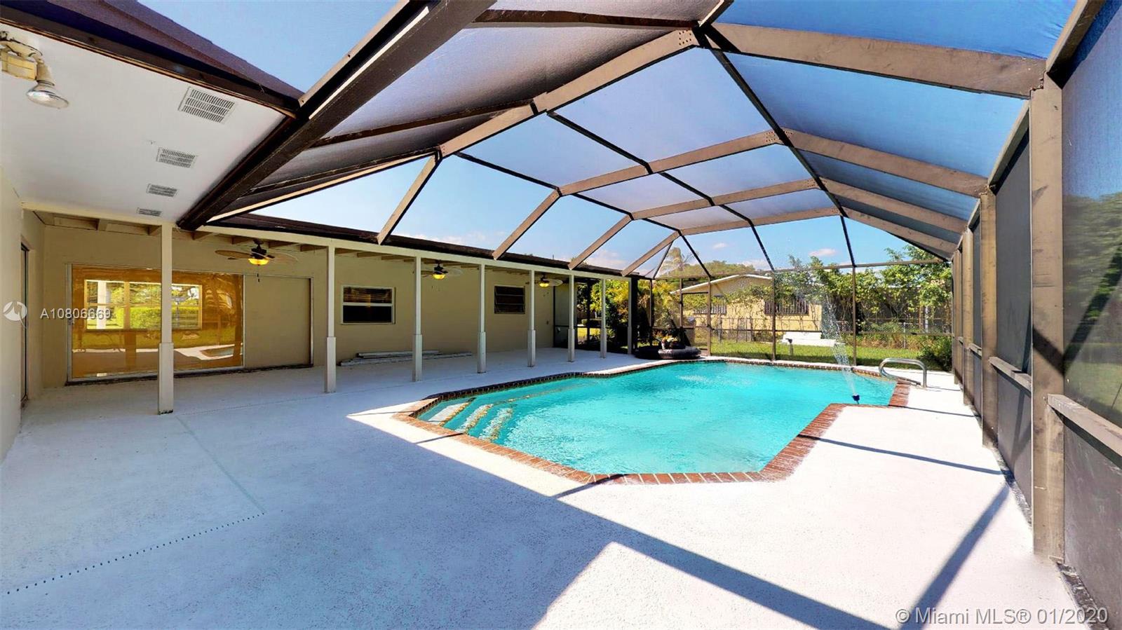 THE BANYAN DRIVE ESTATES - Residential