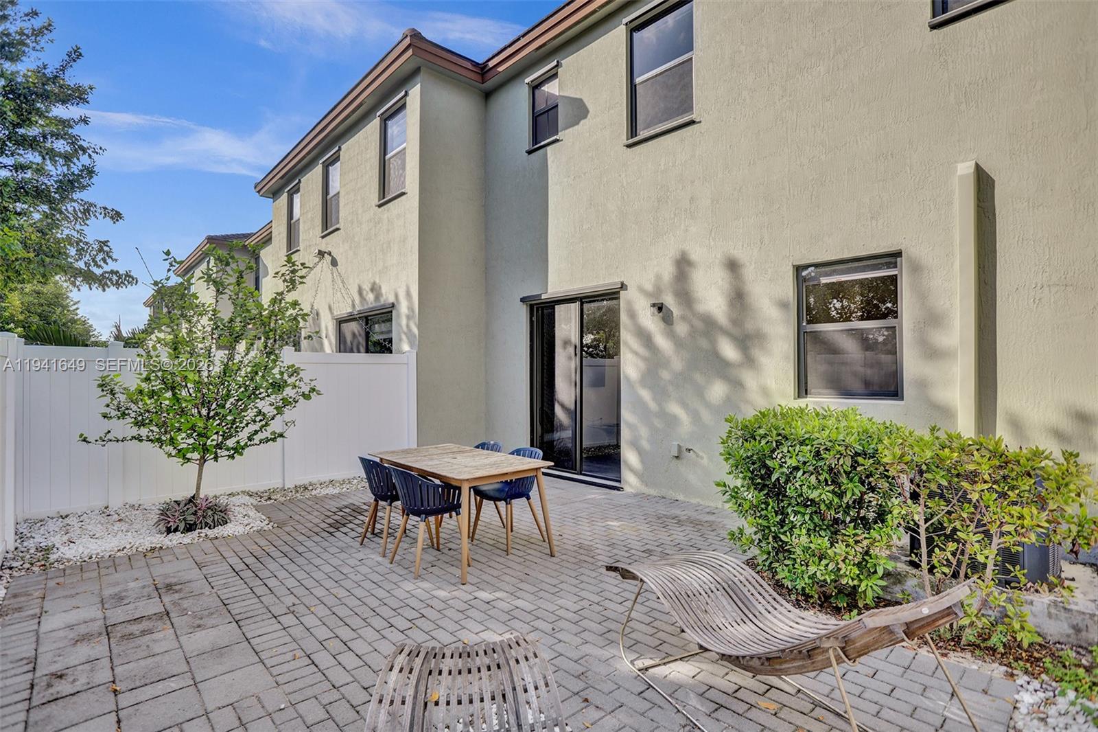 AQUABELLA SECTION ONE - Residential