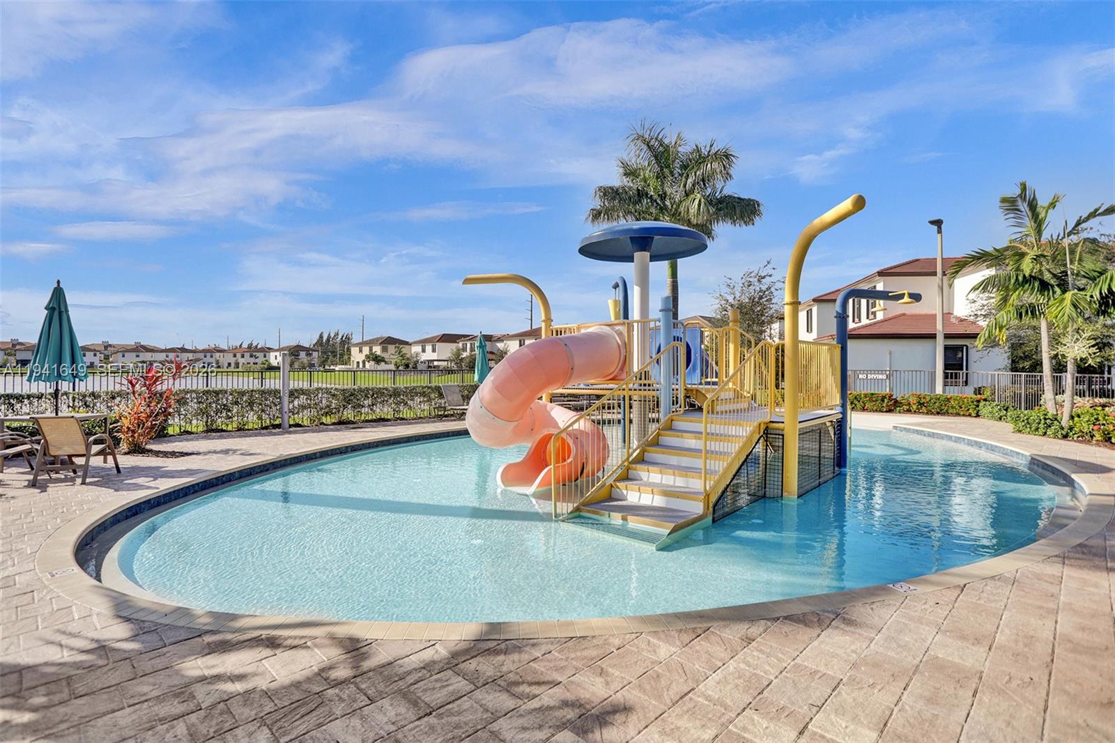 AQUABELLA SECTION ONE - Residential