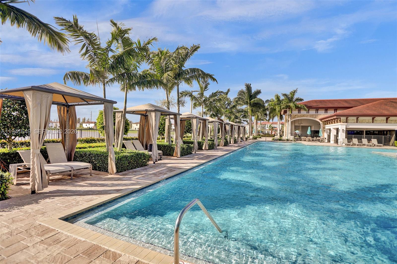 AQUABELLA SECTION ONE - Residential