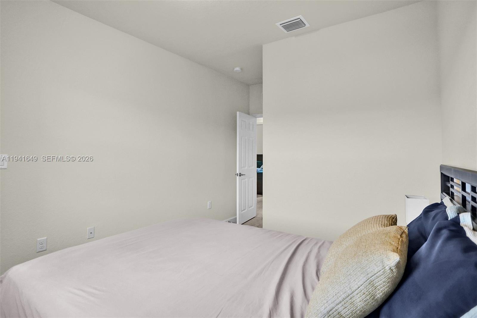 AQUABELLA SECTION ONE - Residential