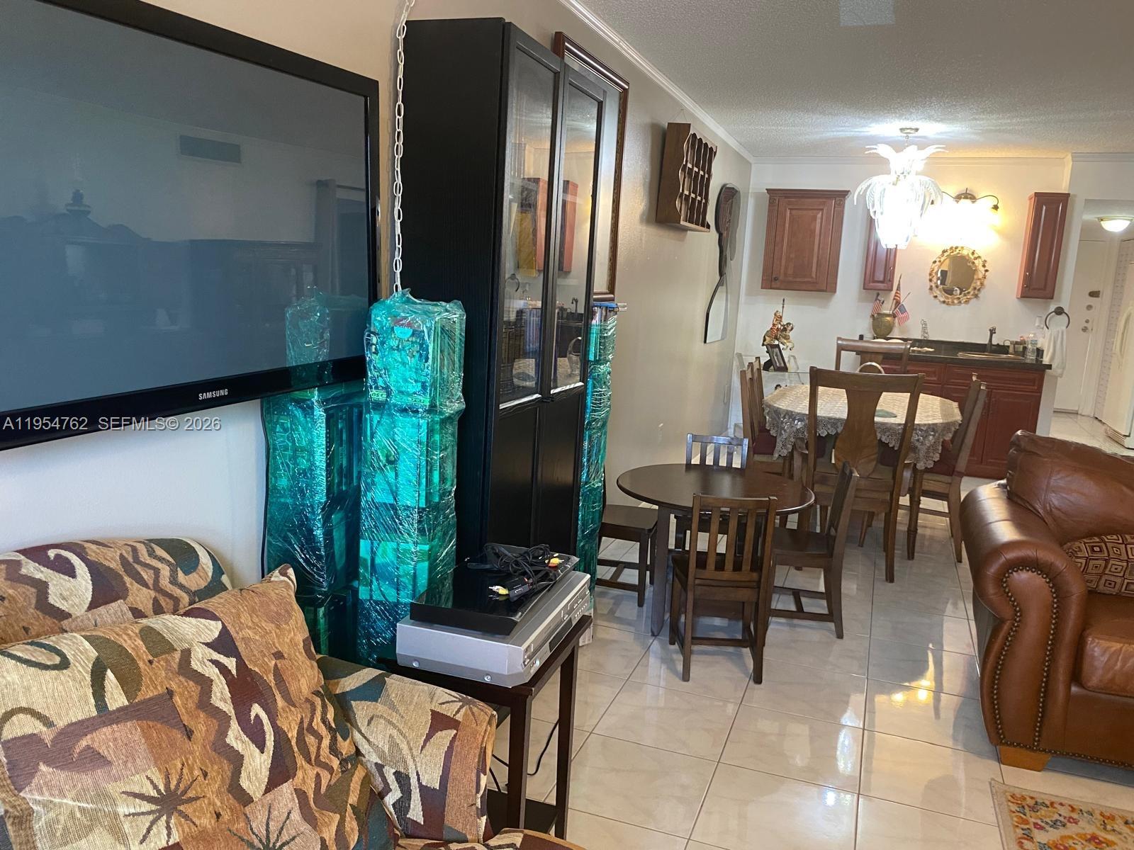 NEW LAND GARDENS CONDO - Residential