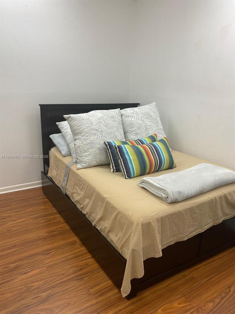 NEW LAND GARDENS CONDO - Residential