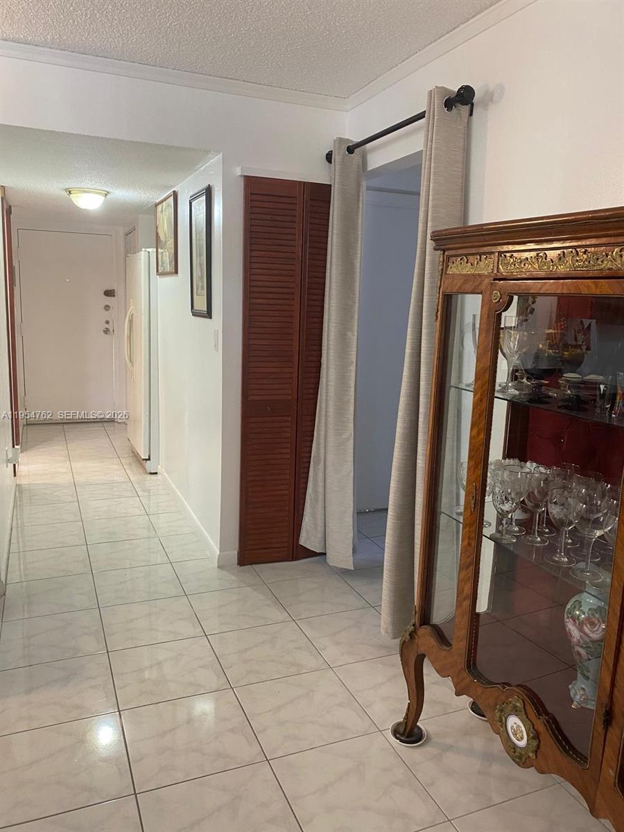 NEW LAND GARDENS CONDO - Residential