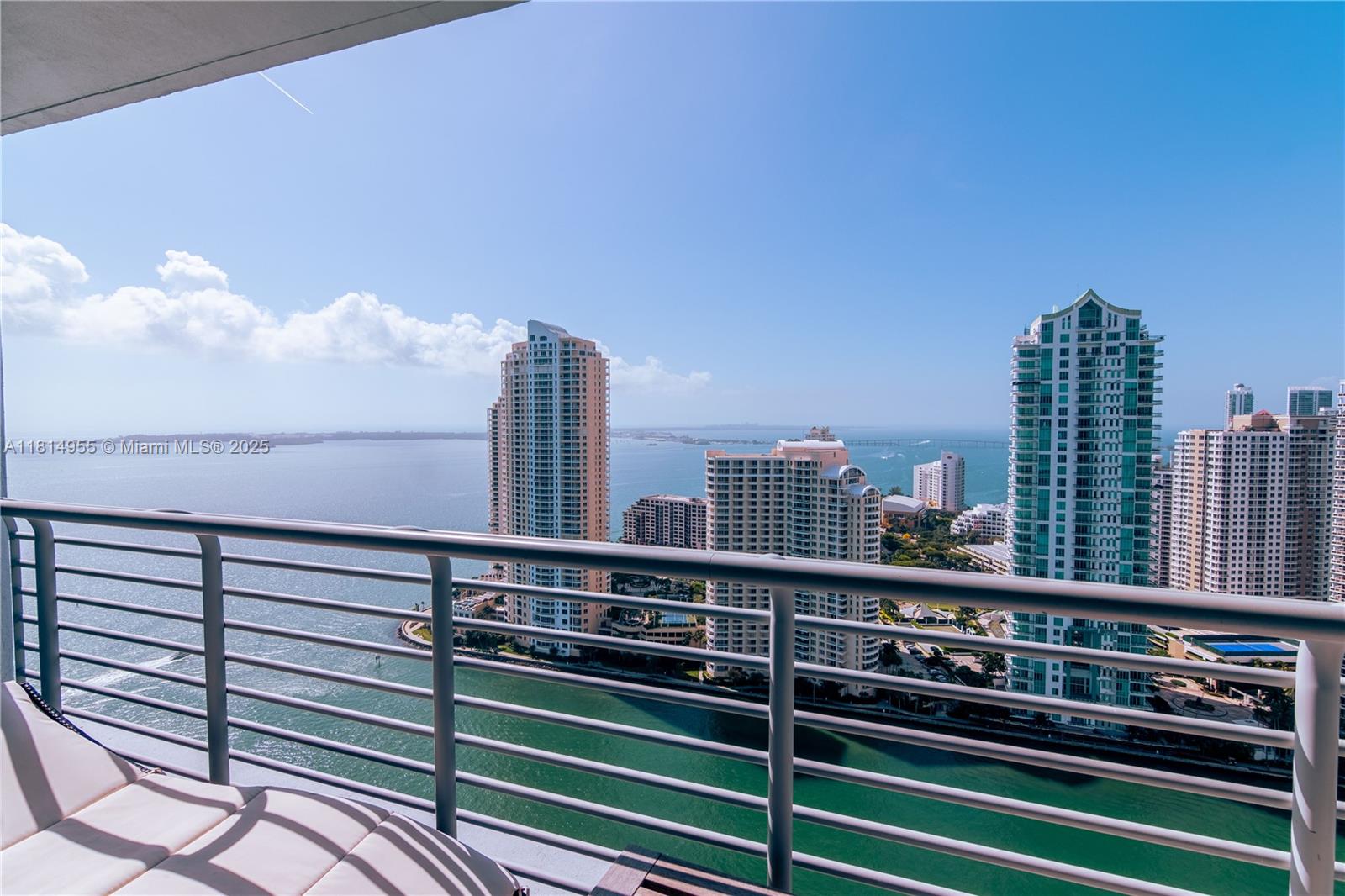 Rental Property at 335 S Biscayne Blvd 3707, Miami, Broward County, Florida - Bedrooms: 2 
Bathrooms: 2  - $4,000 MO.