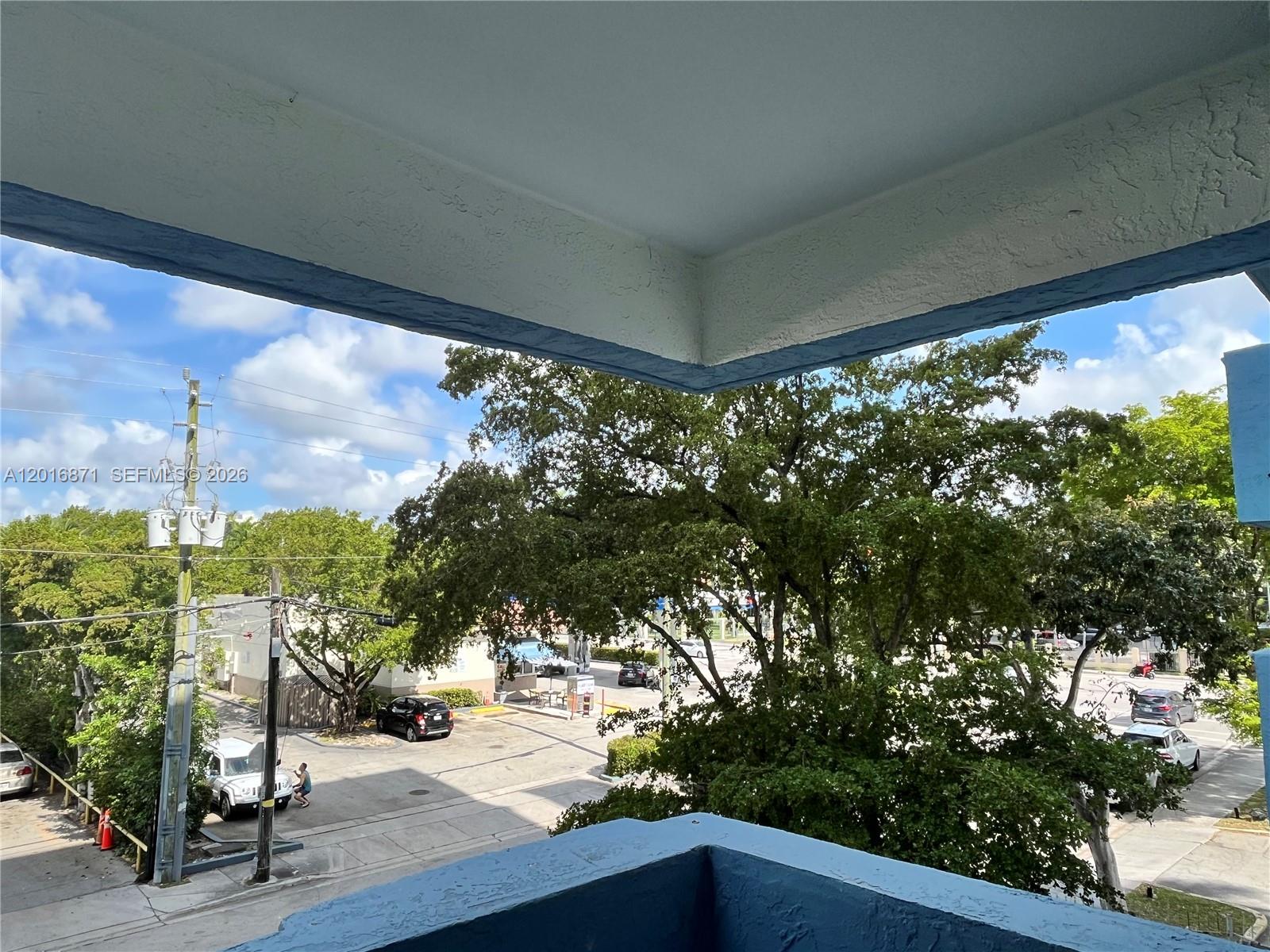 5050 NW 7th St 220